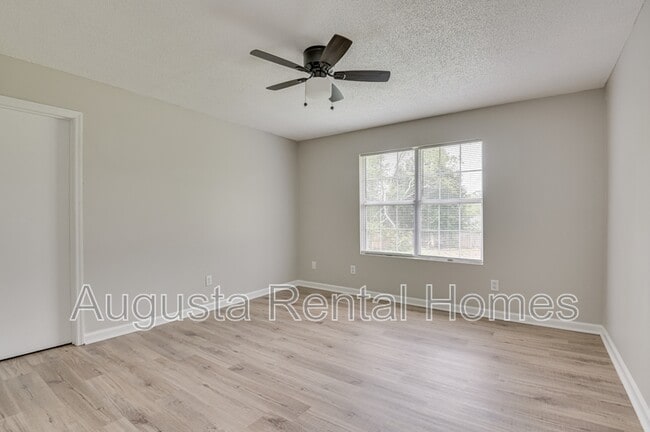 Building Photo - 4529 Caliburn Way