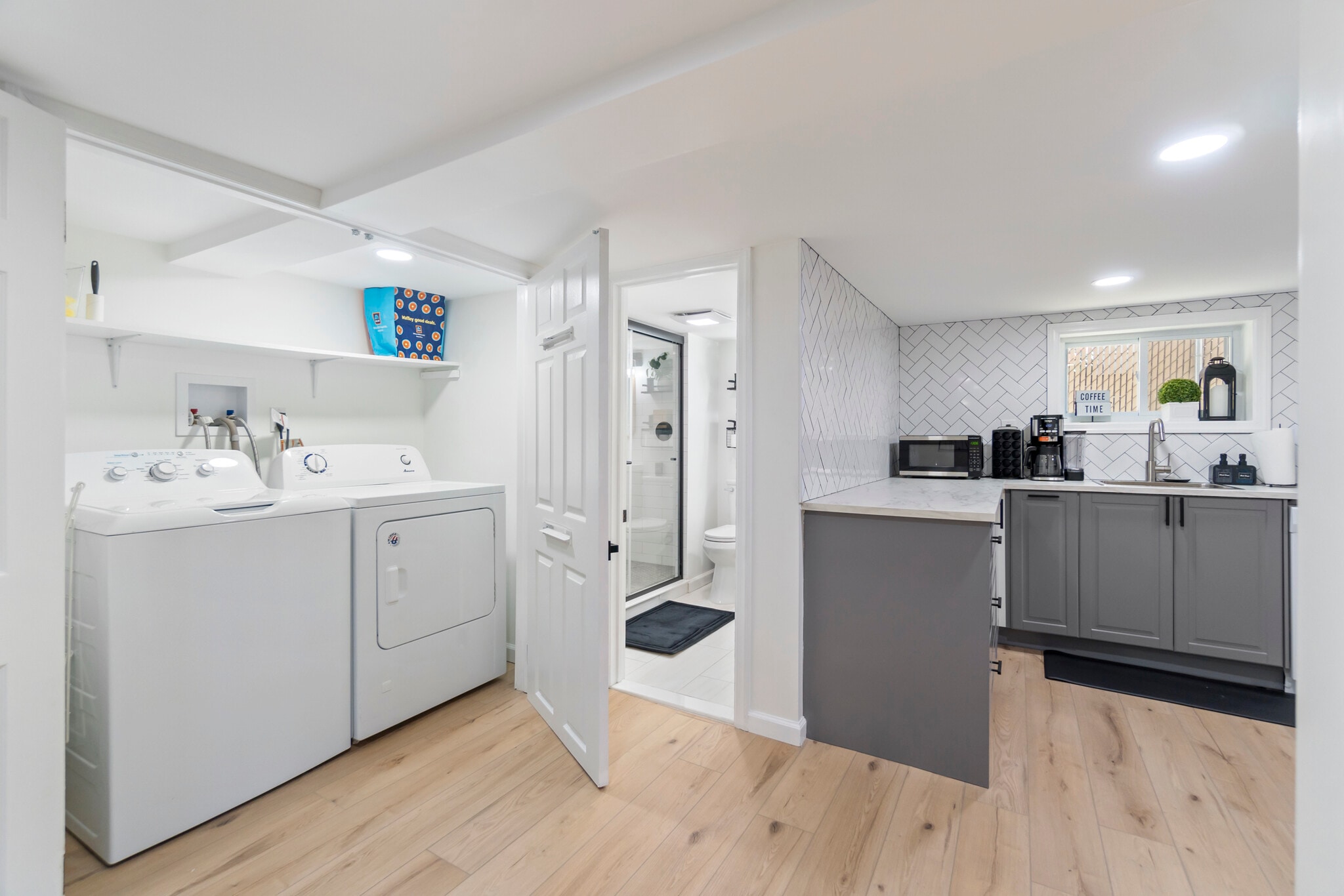 Building Photo - 65 Avenue A