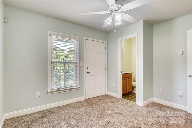 Building Photo - 1305 Summit Greenway Court
