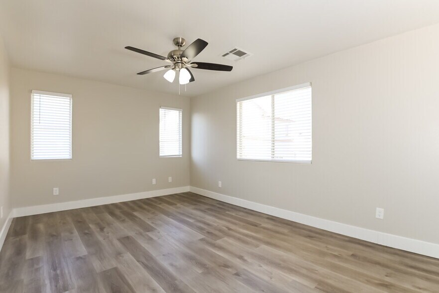 Building Photo - 8277 New Leaf Ave
