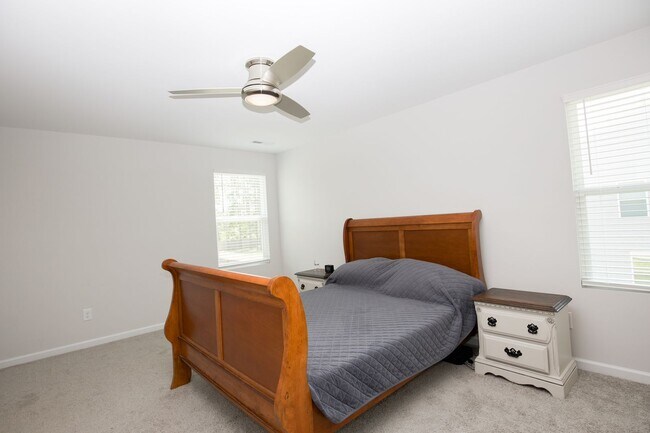 Building Photo - Coming up soon!!!!Centric beautiful proper...