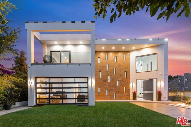 Primary Photo - 12443 W Sunset Blvd