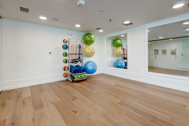 Building Photo - 1301 W Koenig Ln