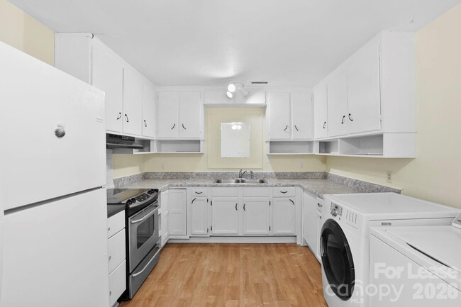 Building Photo - 535 Nicholson Creek Rd