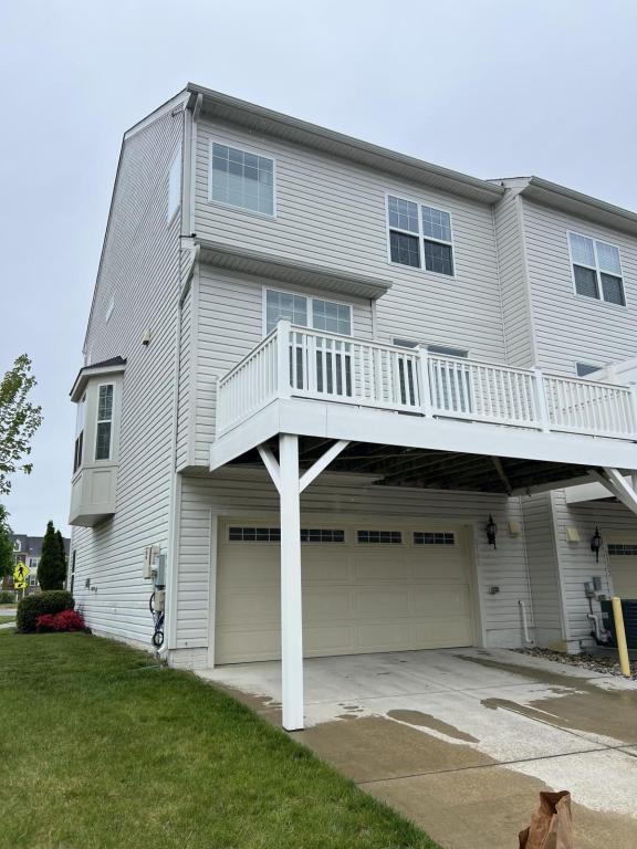Building Photo - 2101 St Josephs Dr