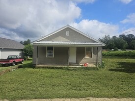 Building Photo - 107 Bell St