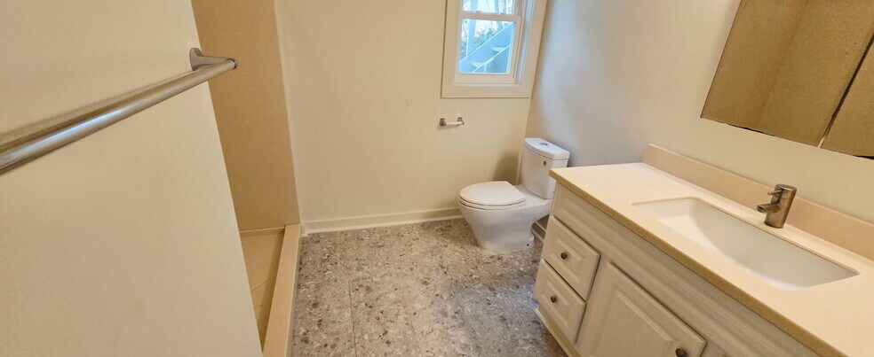 Building Photo - 3243 Beaumont Woods Pl