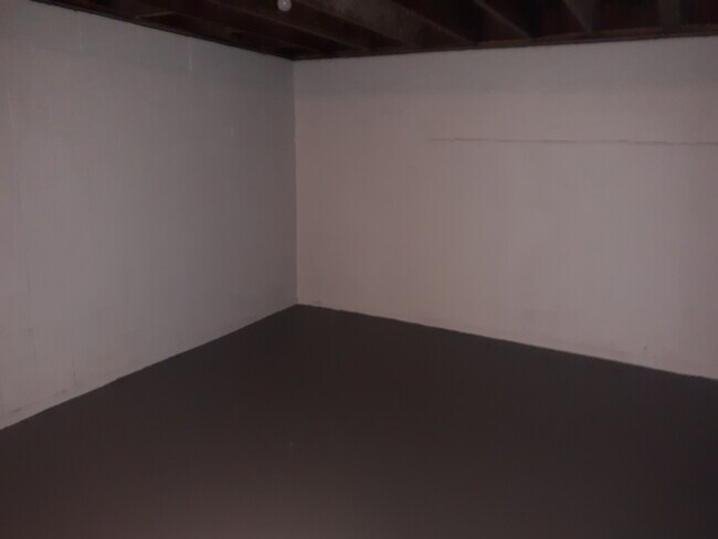 Building Photo - 1428 Sherman Ave