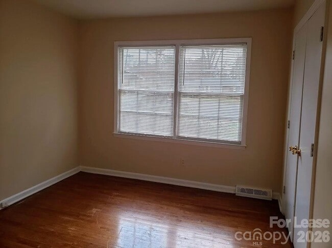 Building Photo - 5209 Caravel Ct