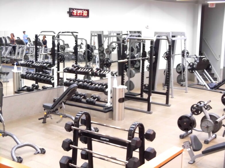 Gym - 1011 Arlington Blvd