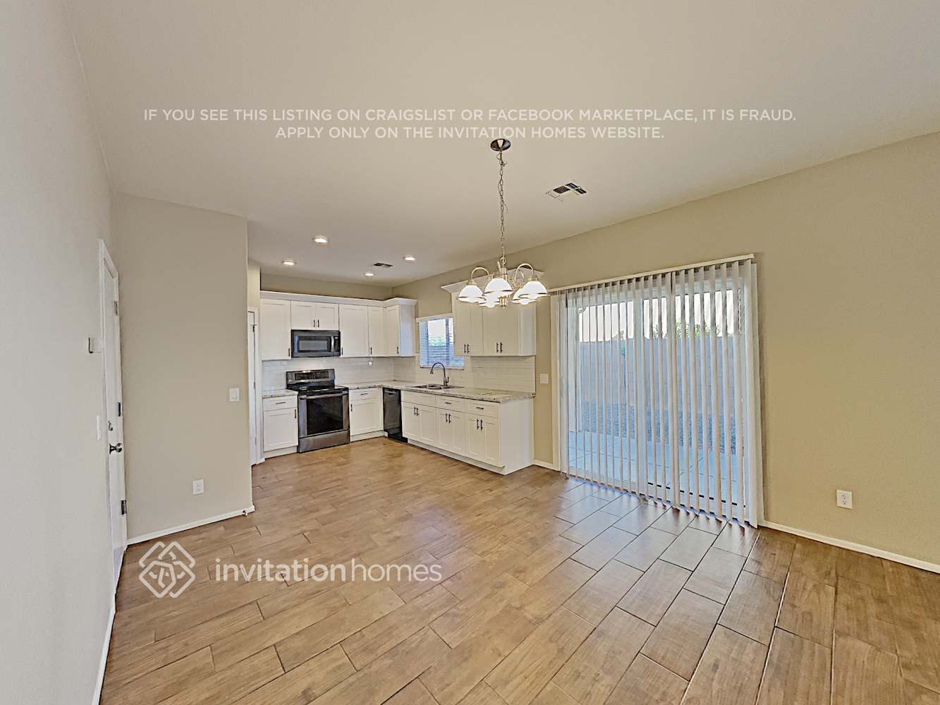 Building Photo - 2554 E Indian Wells Pl