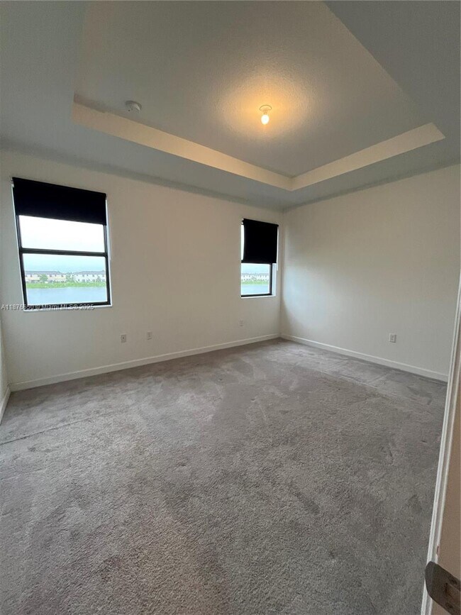 Building Photo - 10247 SW 231st Ln