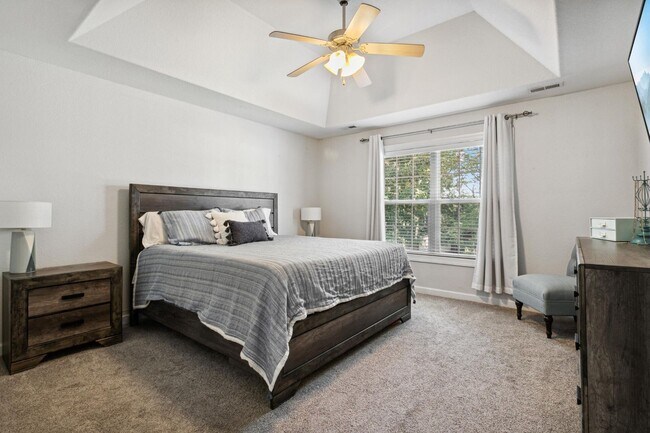 Building Photo - Oceana Area