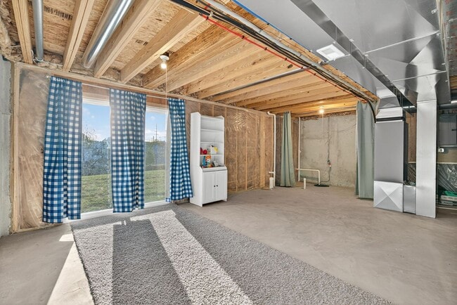 Building Photo - Modern 2-Bedroom Townhome