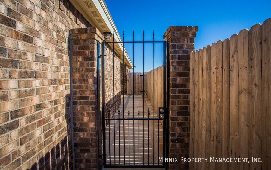 Building Photo - 12007 Englewood Ave