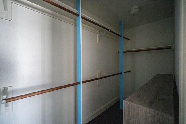 Building Photo - 2936 Standing Springs Ln