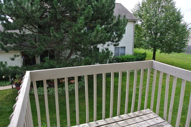 Building Photo - 576 E Windgate Ct