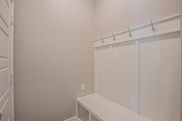 Building Photo - 3028 Pedigree Ct