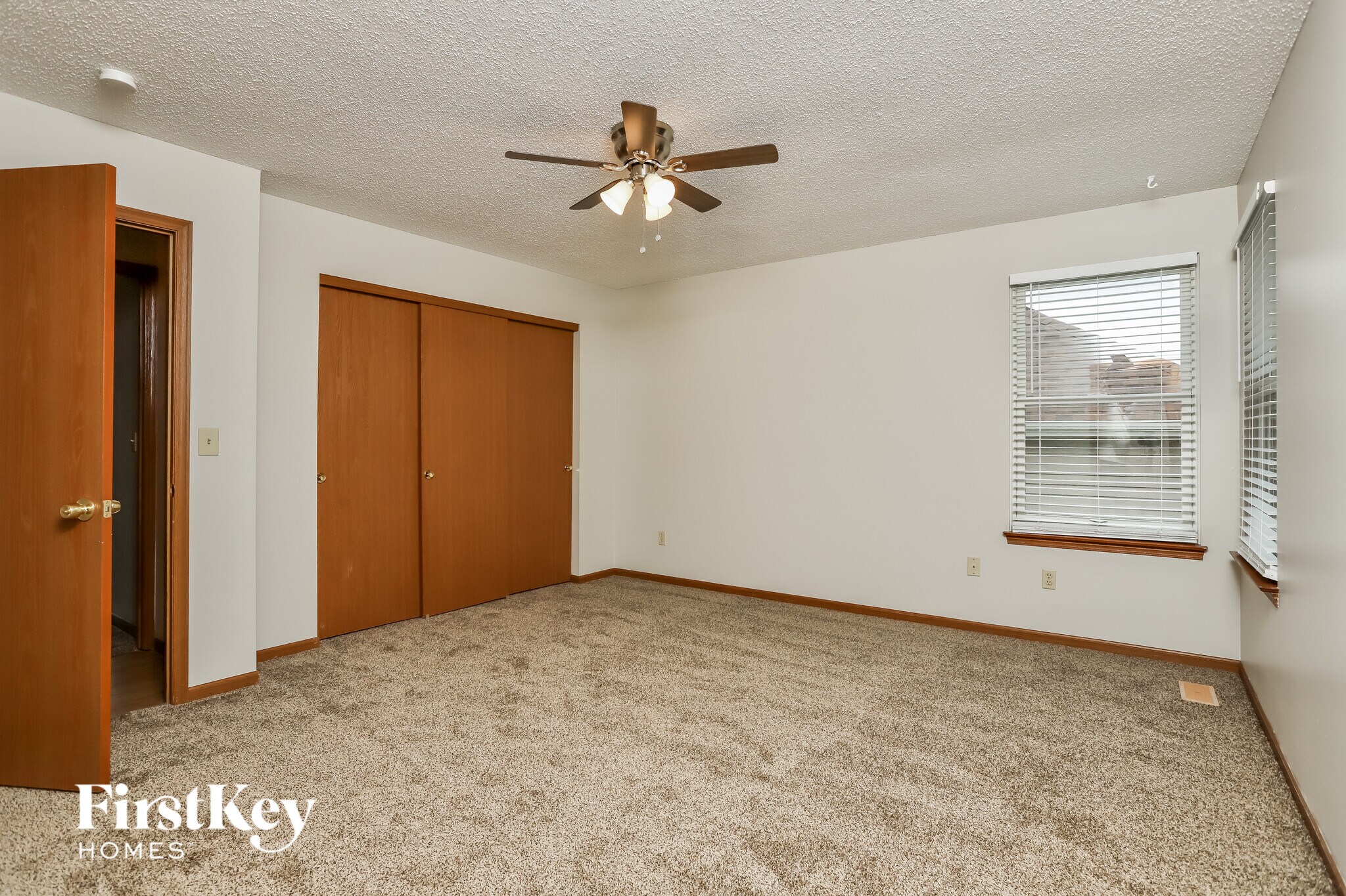 Building Photo - 515 Misty Moss Ln