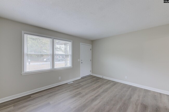 Building Photo - 3612 Anwood Dr