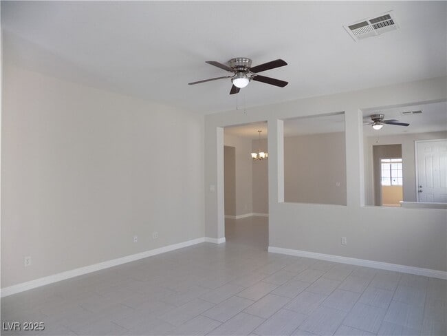 Building Photo - 5536 Spruce Hill Ct