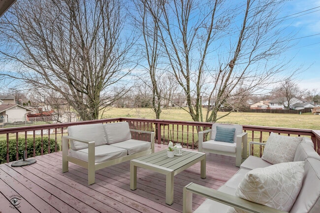 Building Photo - 14631 S Arboretum Dr