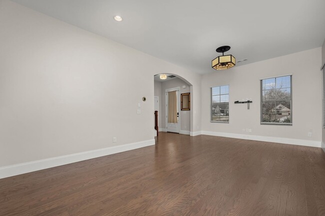 Building Photo - 3525 Darrell Dr