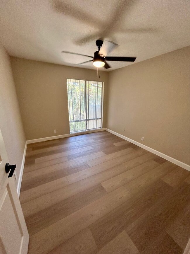 Building Photo - Beautiful Remodeled 2 bedroom 1 bath