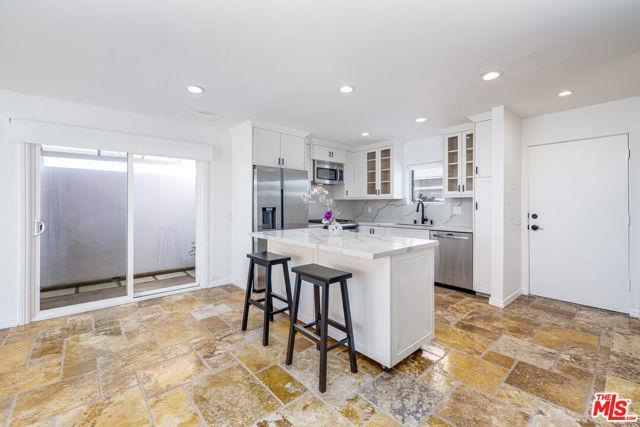 Building Photo - 28711 California 1 Apt #30, Malibu, CA 902...