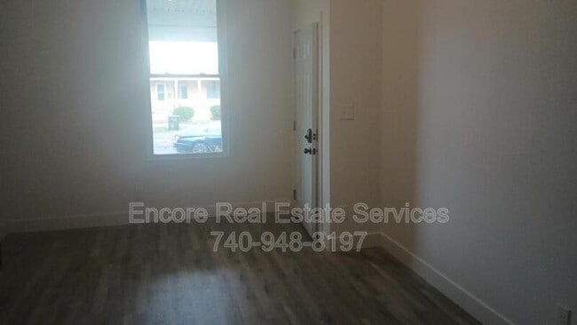 Building Photo - 325 Hudson Ave