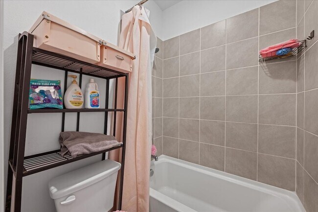 Building Photo - 13217 Ridings Dr