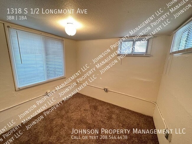 Building Photo - 1105 1/2-S 1/2 S Longmont Ave