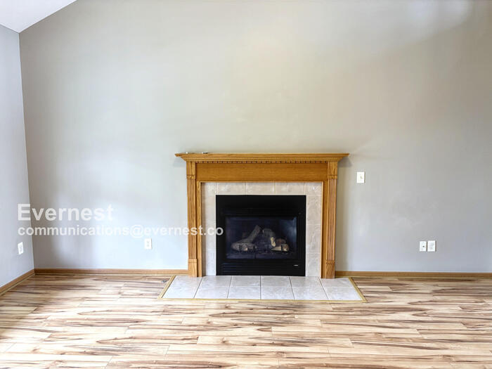 Building Photo - 817 Bent Oak Dr