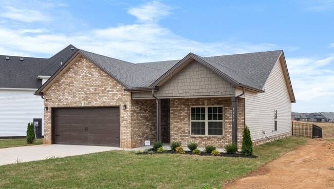 Building Photo - Like New.  Sharp with Community Pool