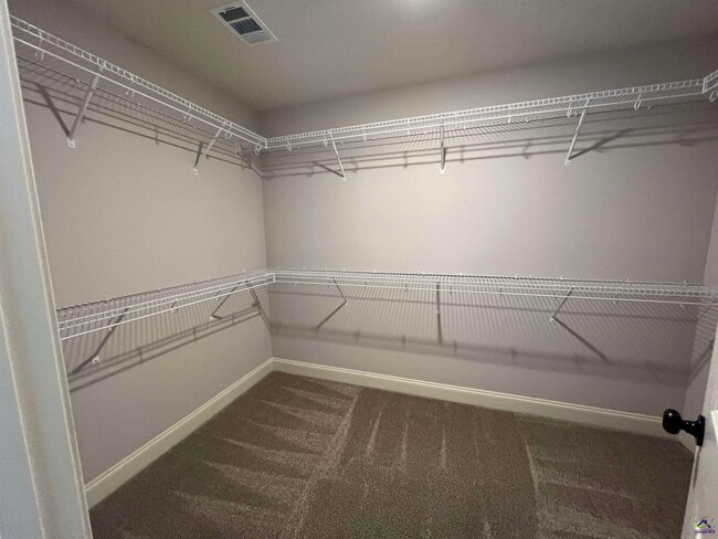 Building Photo - 122 Boundary Dr