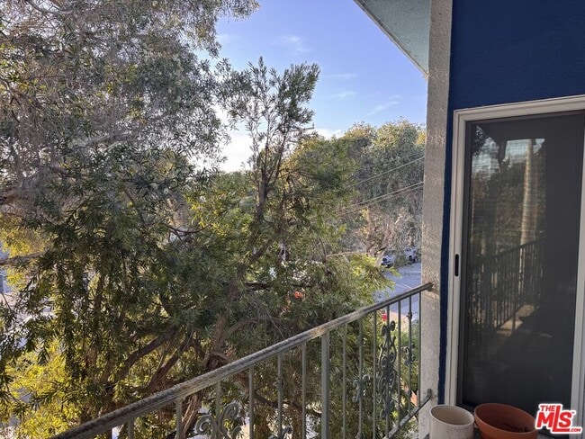 Building Photo - 2639 6th St