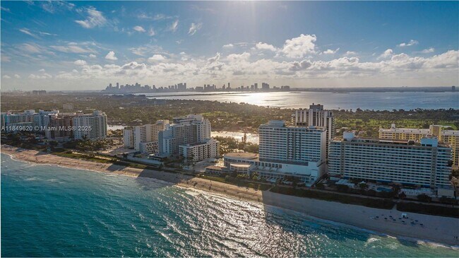 Building Photo - 5555 Collins Ave
