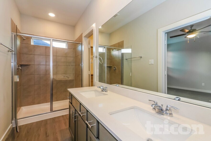 Building Photo - 23627 Gibson Frst Dr