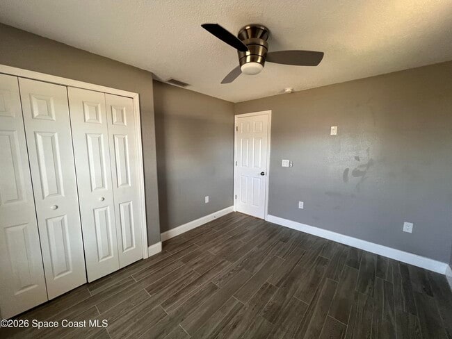 Building Photo - 741 Frisco St SE