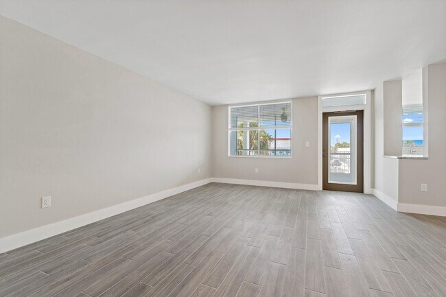 Building Photo - 108 Paradise Harbour Blvd
