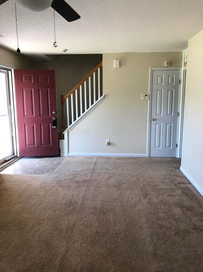 Building Photo - Welcome to Brookstone Crossing!