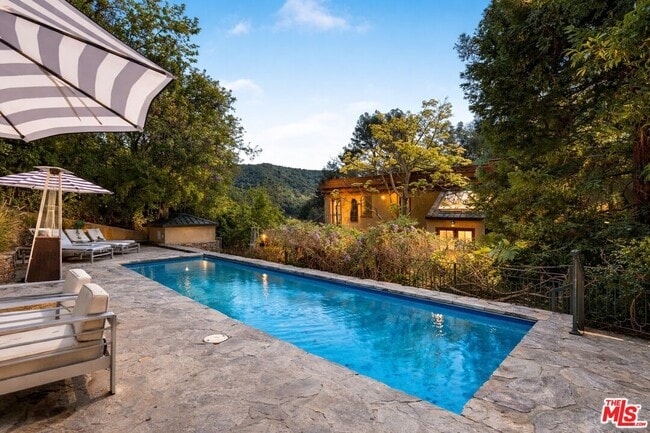 Building Photo - 10023 Westwanda Dr