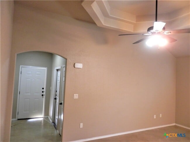 Building Photo - 1071 Carolyn Cove