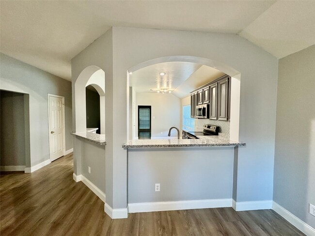 Building Photo - 1403 Waterside Village Drive