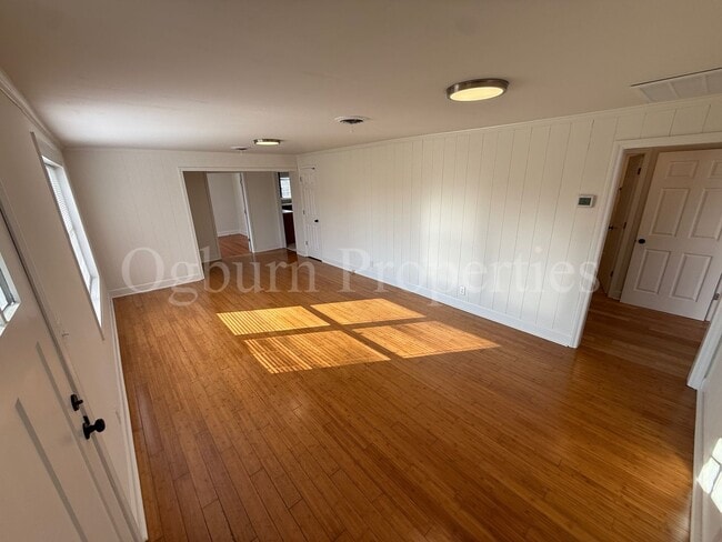 Building Photo - 1747 Piney Grv Rd