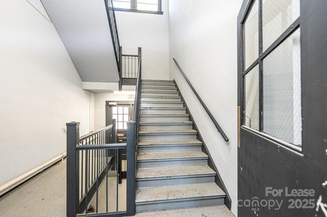Building Photo - 426 2nd Ave SE