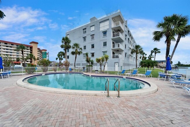 Building Photo - 18325 Gulf Blvd