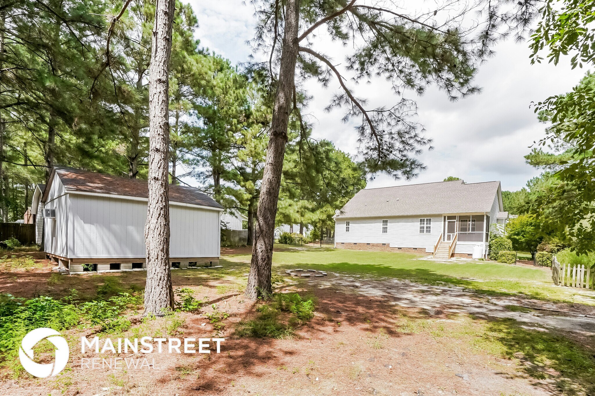 Building Photo - 292 Tomahawk Dr