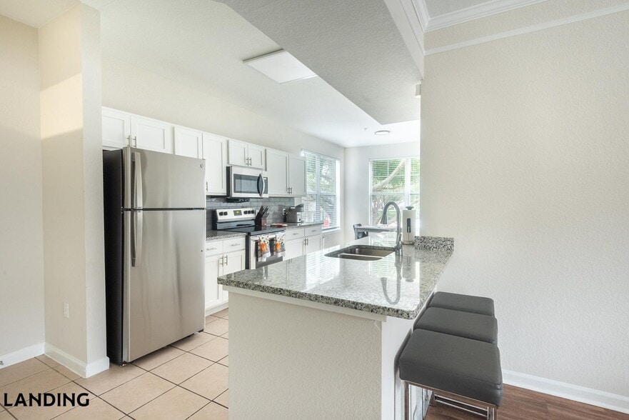 Building Photo - 2801 Biltmore Park Dr