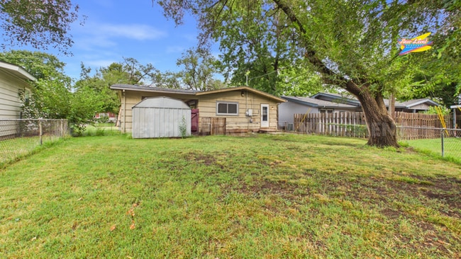 Building Photo - 6040 Hartford Dr